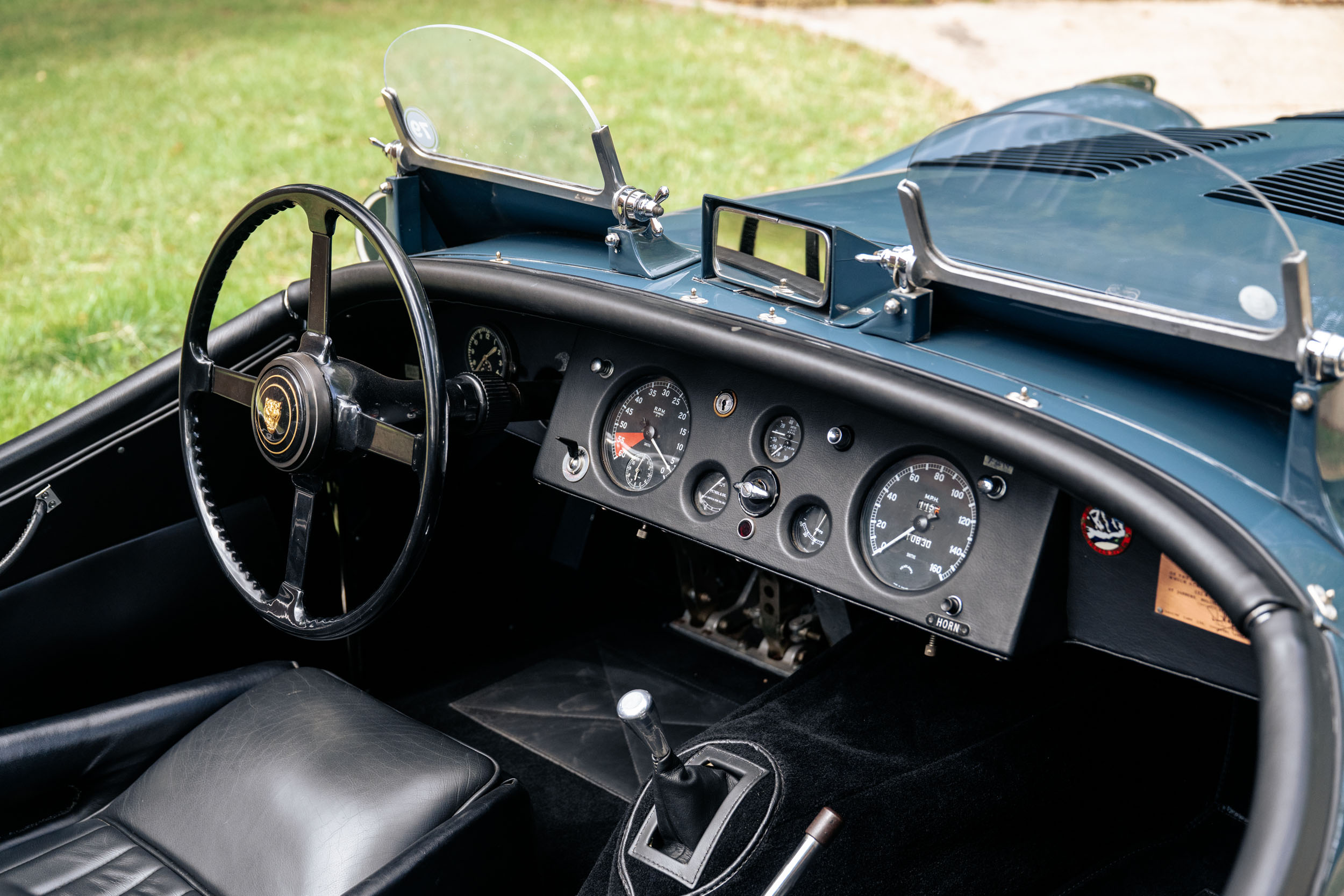 EJD33D_051